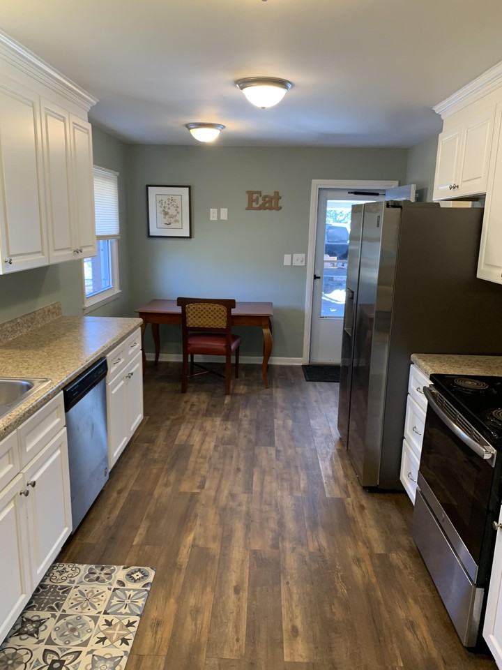 Hillcrest Dr Se - Photo 3 of 14