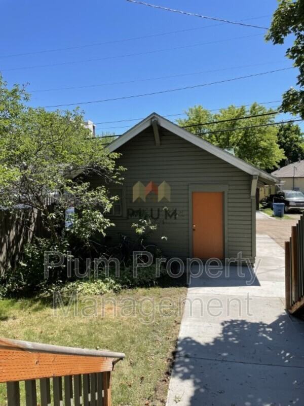 527 Eddy Ave #C