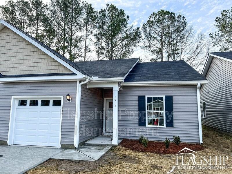 1513 S Taylor St - Photo 2 of 33