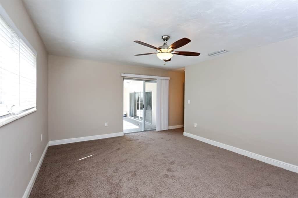 2030 Ne 203rd St - Photo 3 of 20