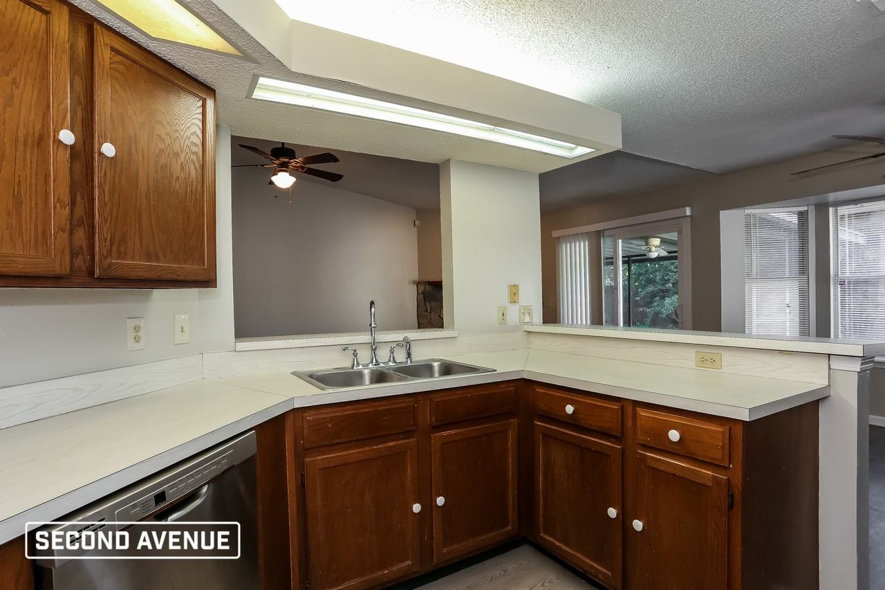 6604 Arancio Dr W - Photo 6 of 21