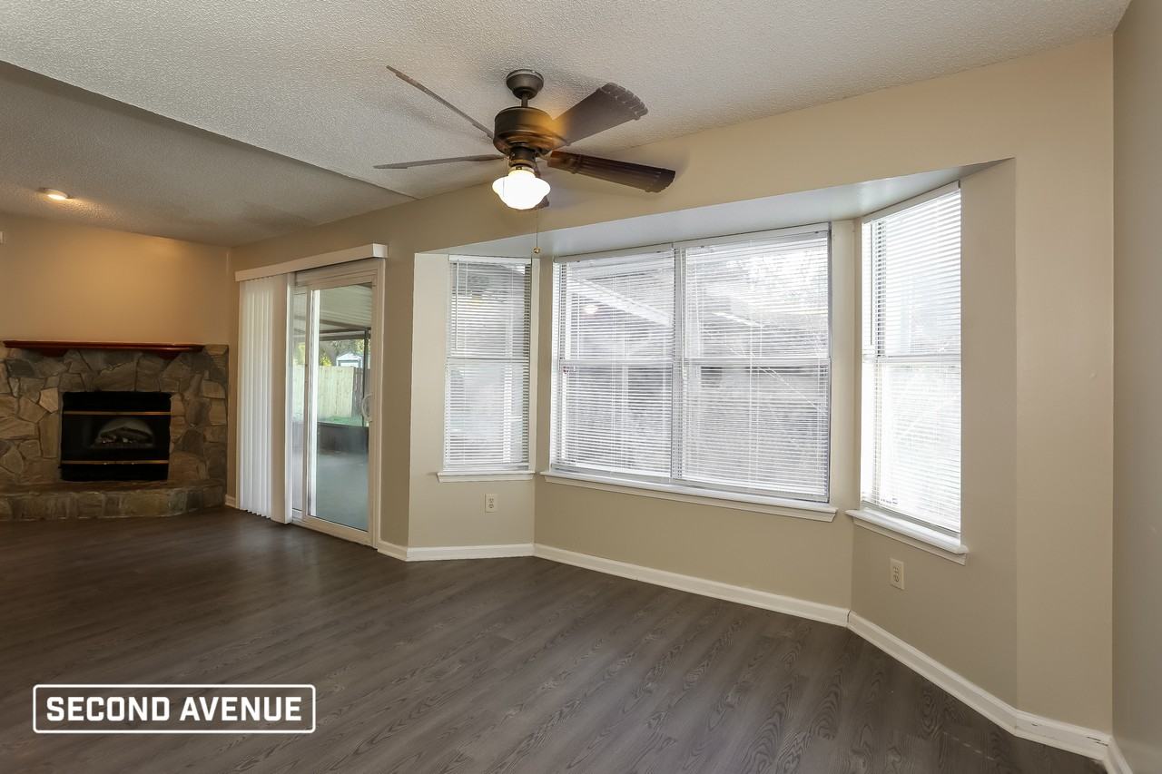 6604 Arancio Dr W - Photo 4 of 21