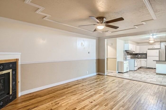 419 Paul Ave - Photo 2 of 19