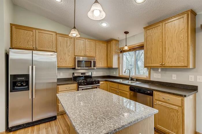 4612 Hampshire Ave N - Photo 2 of 11