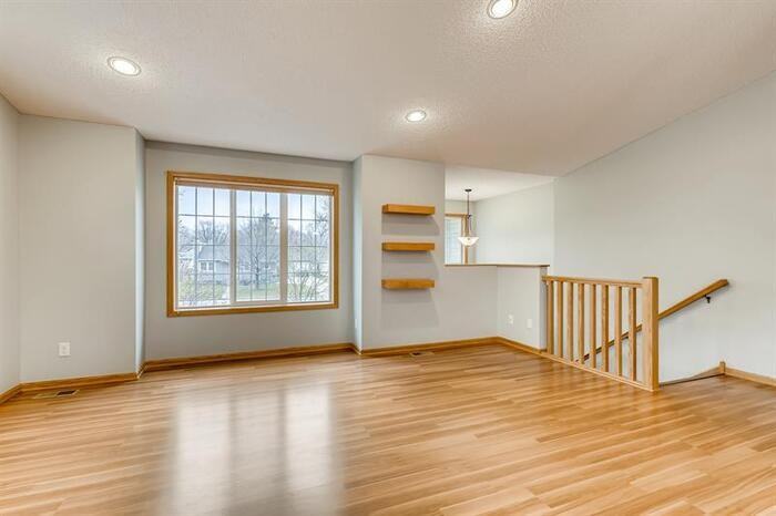 4612 Hampshire Ave N - Photo 3 of 11