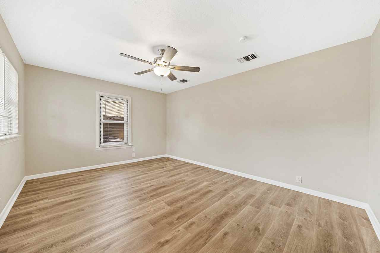 3938 S Walters #1 - Photo 7 of 31