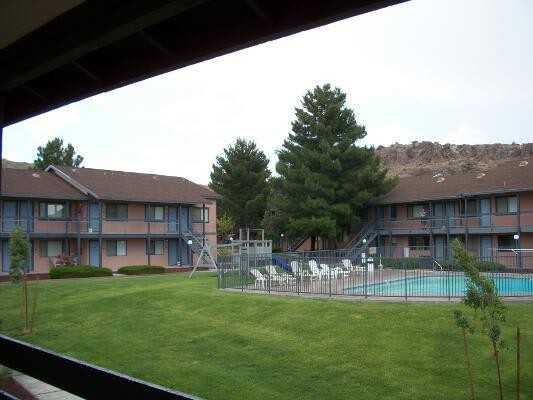 1212 E Andy Devine Ave