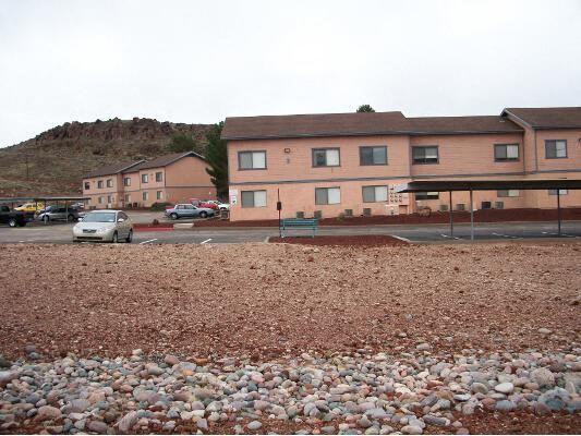 1212 E Andy Devine Ave - Photo 5 of 24