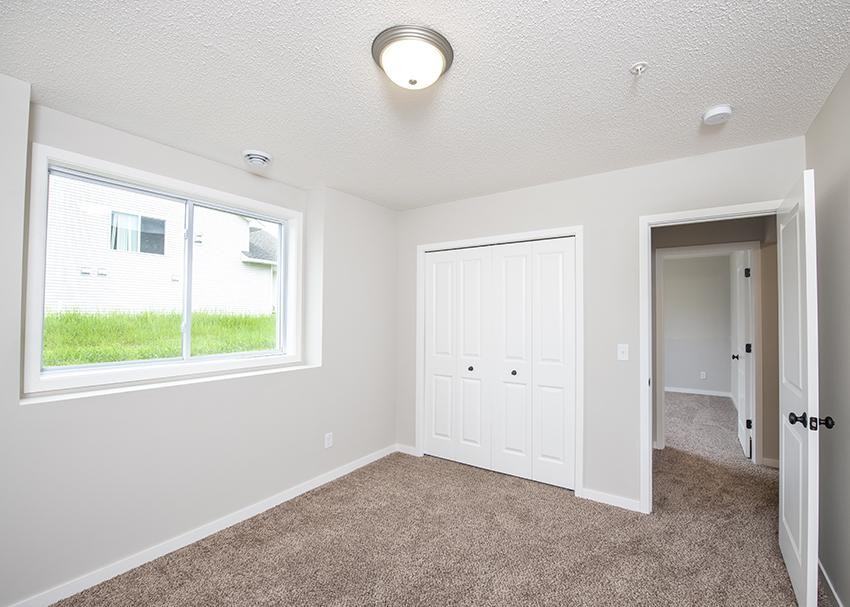 1506 16th St N - Photo 2 of 10