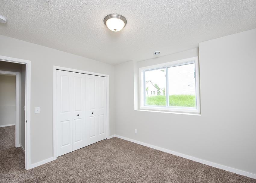 1506 16th St N - Photo 3 of 10