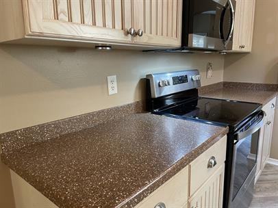 1322 Treasure Cv - Photo 2 of 30