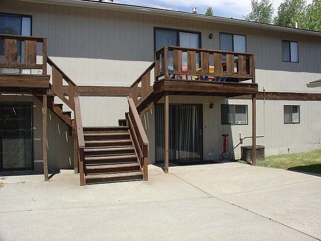 942 Avenue C - Photo 3 of 7