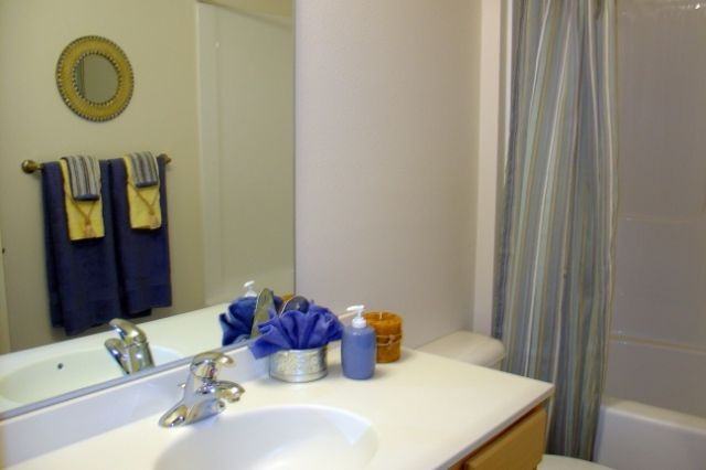 531 531 Pemberton Ln - Jasmine Apartments - Photo 6 of 7