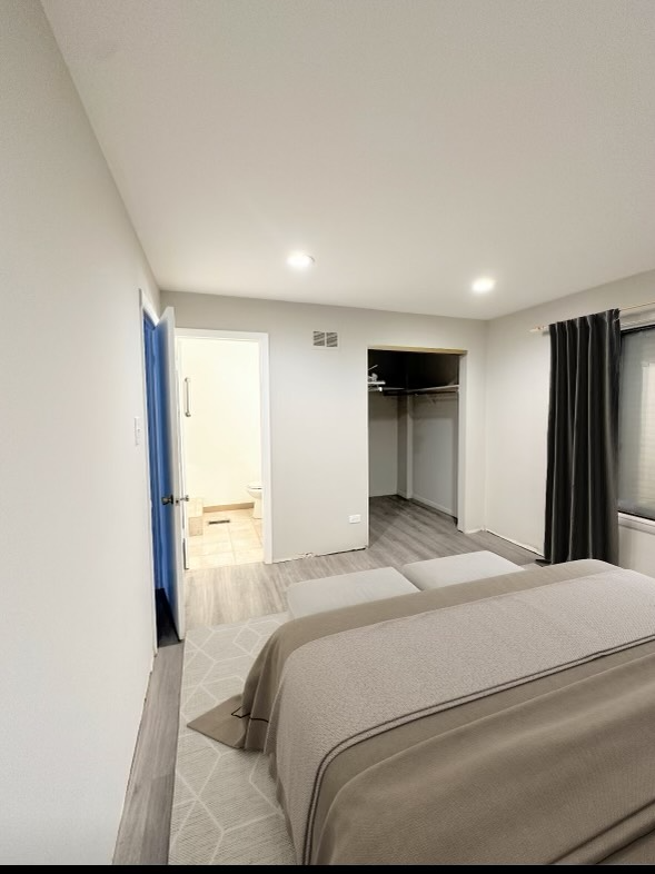 1031 E 151st St #1W - Photo 4 of 17