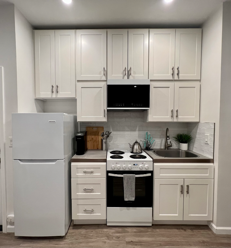 8489 Larch Ave #B - Photo 3 of 9