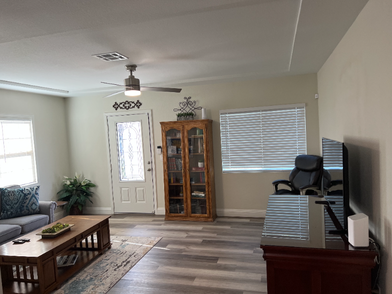 223 N 4th St - Photo 3 of 13