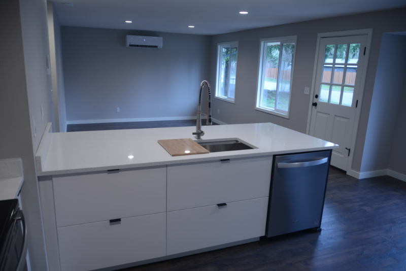 4726 196th Pl Ne - Photo 3 of 13