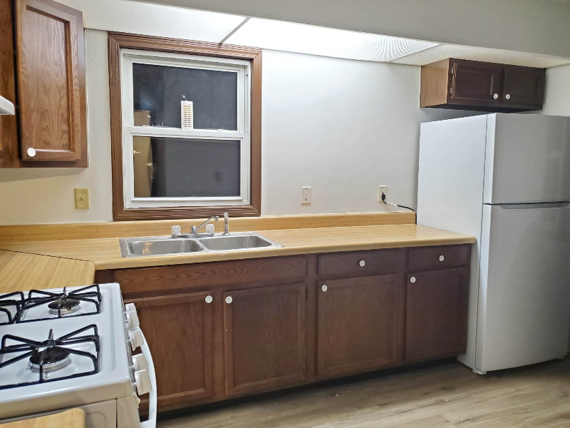 4020 Sheffield Ave - Photo 2 of 7