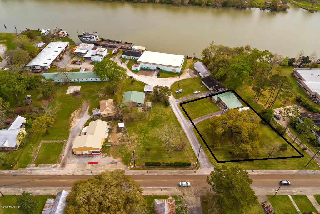 1400A Main St - Photo 3 of 3