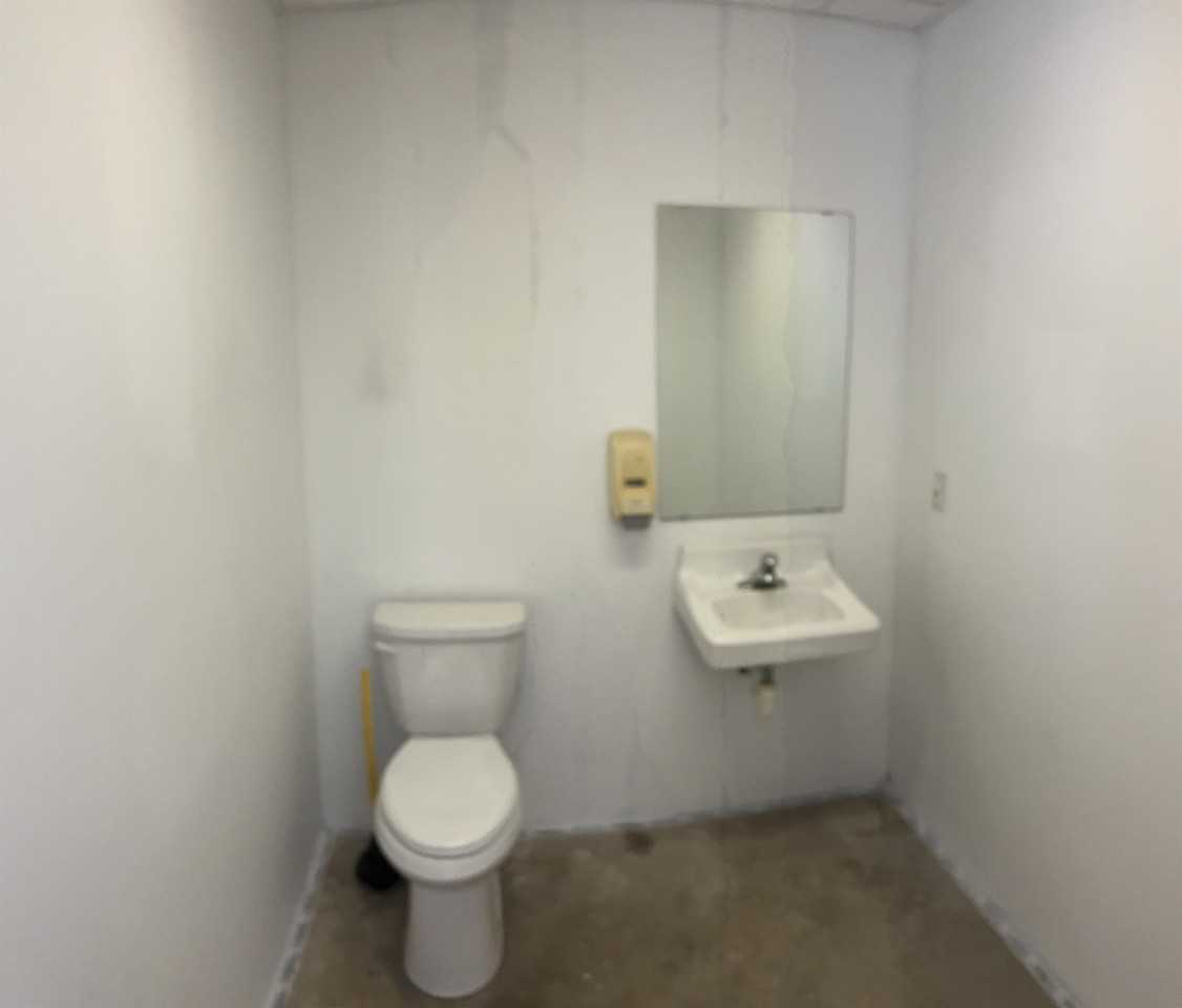 70 45th Avenue Southwest - Photo 4 of 12