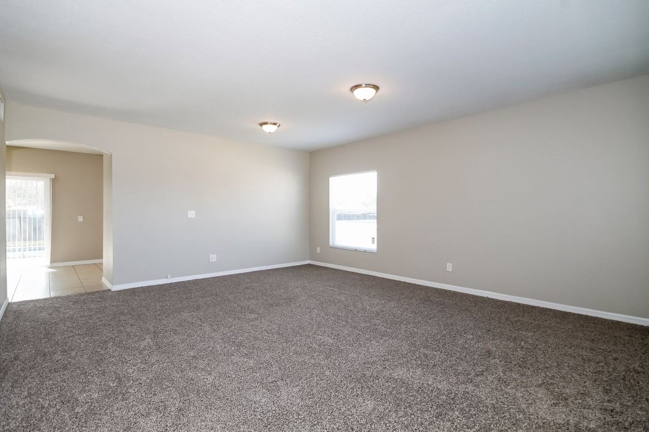 32440 Spring Corral Ct - Photo 3 of 20