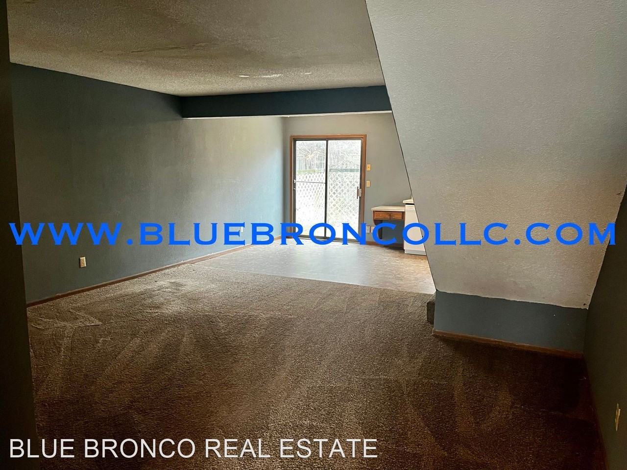 108-114 SW Oxford Place - Photo 3 of 13