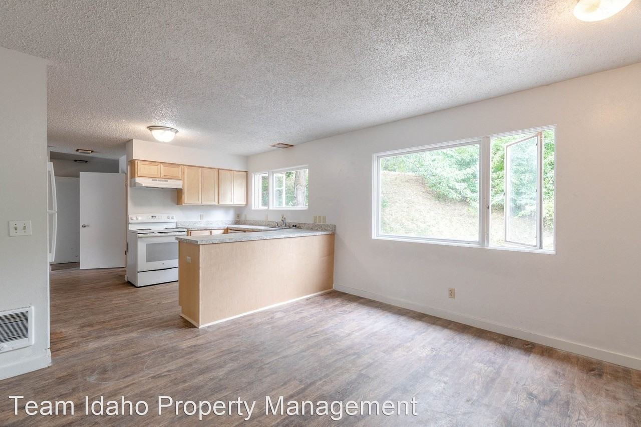 1127 King Street - Photo 2 of 19
