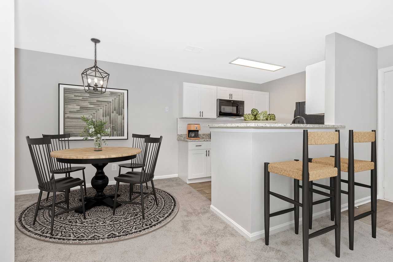 Valor Apartments - Photo 7 of 32