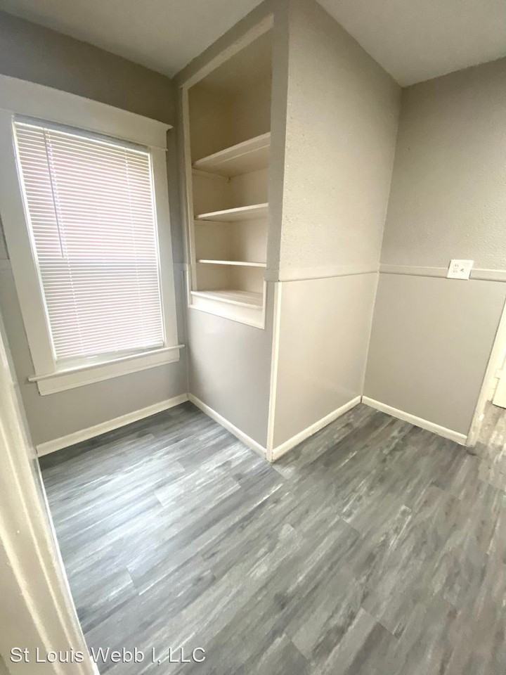 2161 Edmund Ave - Photo 3 of 10