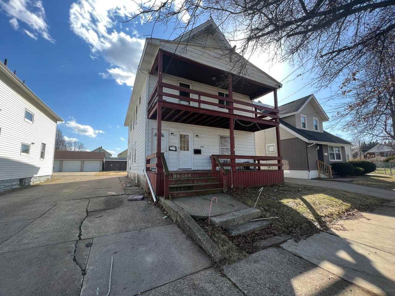 615/617 E 29th st Apartments in South East Hills, Erie, PA 16504 Zumper