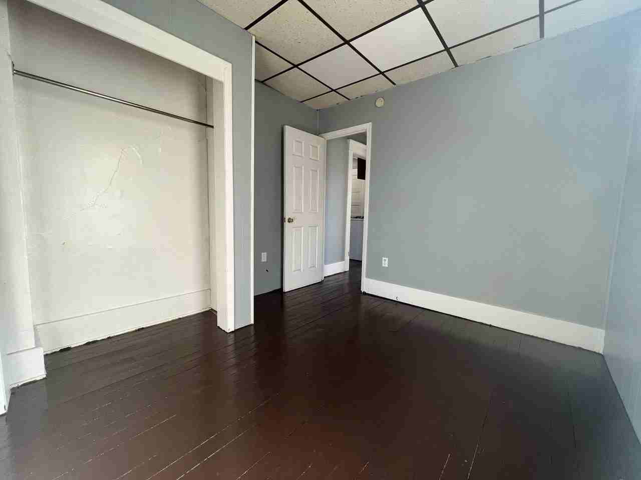 615/617 E 29th st Apartments in South East Hills, Erie, PA 16504 Zumper