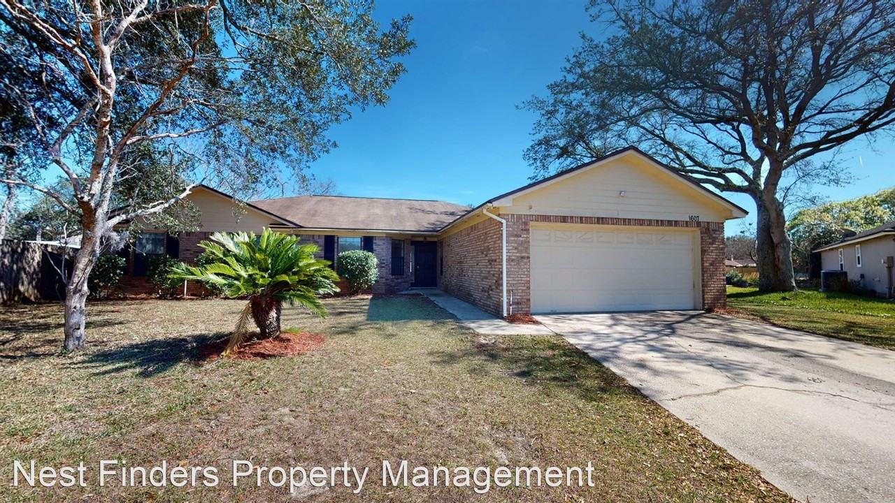 1607 Beverly Bay Ct - Photo 2 of 26