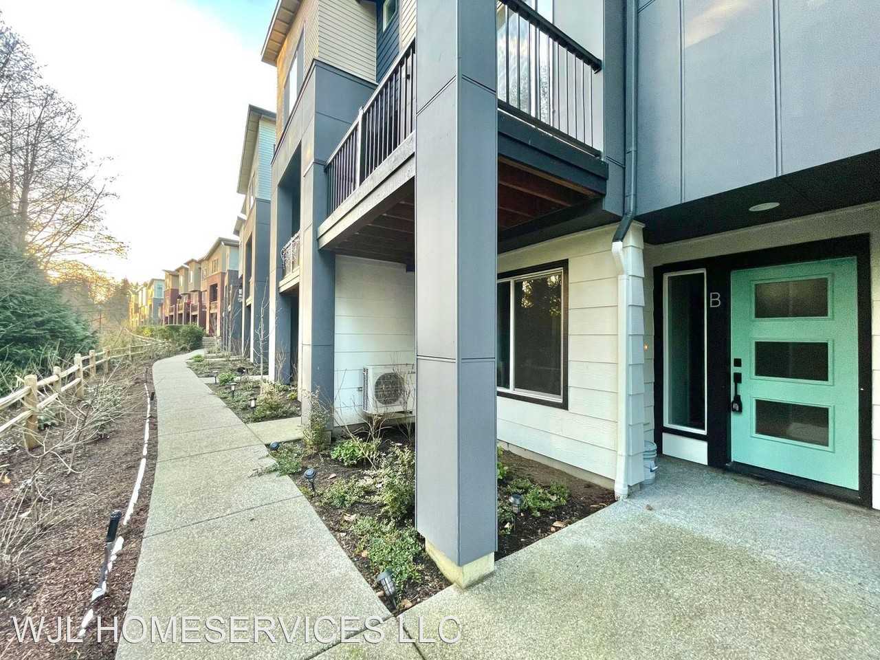 702 238th Pl Se #B - Photo 2 of 22