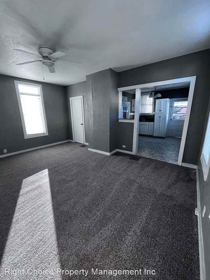 1526 Savannah Ave - Photo 2 of 15