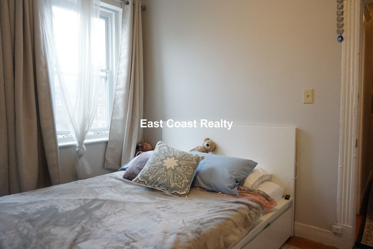 31 Gardner St #7 - Photo 2 of 9