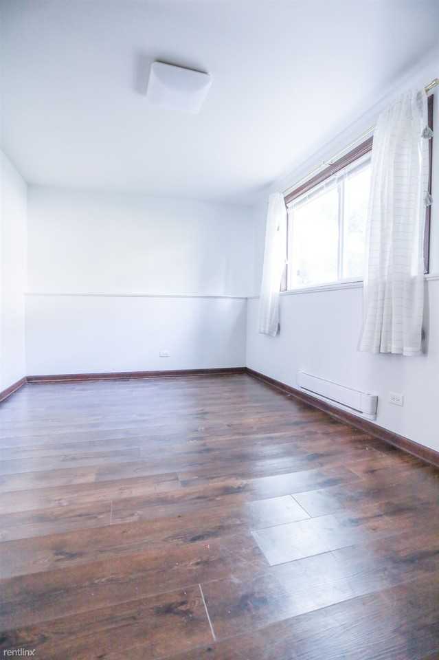 2509 24th St - Photo 2 of 7