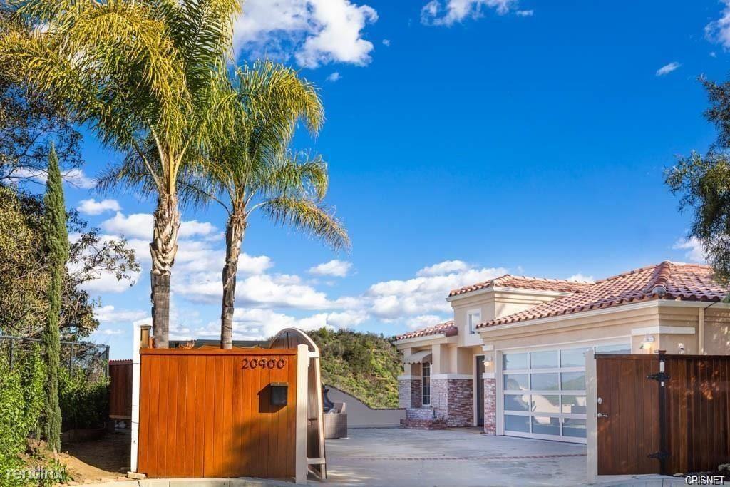 20900 Bandera St - Photo 2 of 10