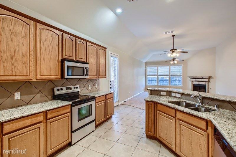 5012 Ridge Run Dr - Photo 3 of 19