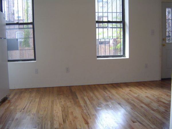 Madison St and Woodward Ave - Photo 2 of 10