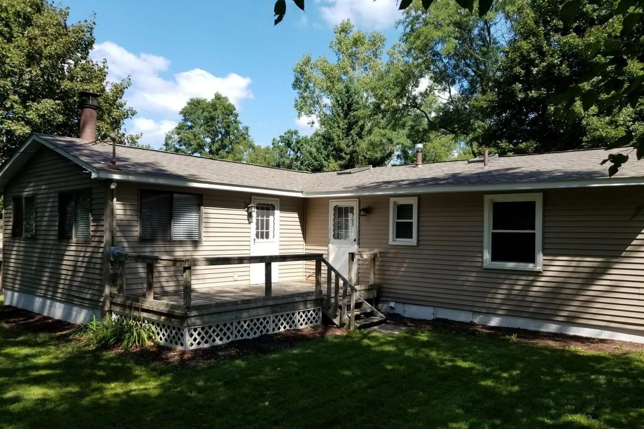 2760 Rose Center Rd - Photo 2 of 10