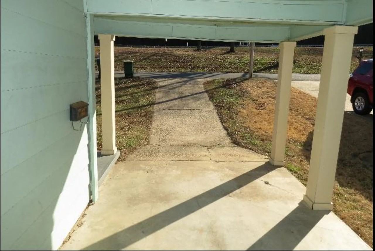 9216 W 6th St - Photo 3 of 10