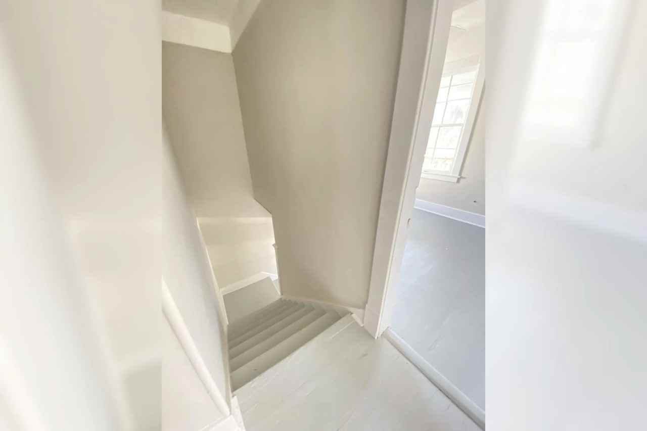 620 W 36th St - Photo 3 of 11