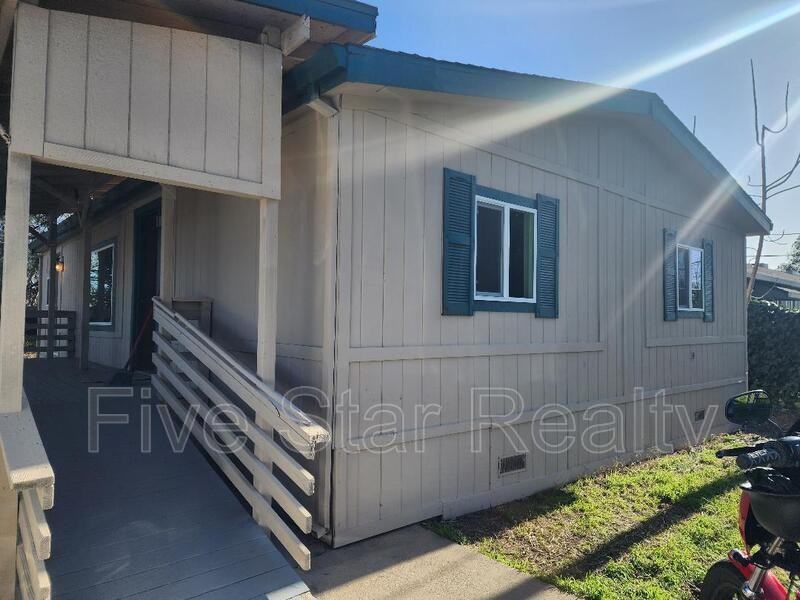 1114 Laurel Ave - Photo 2 of 20