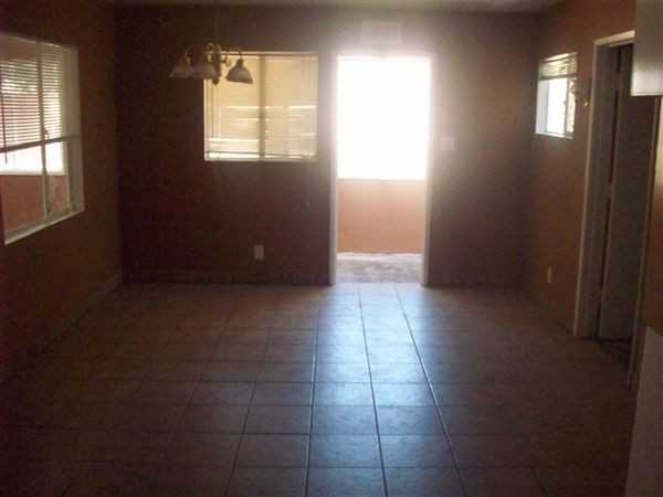 44509 Stanridge Ave - Photo 3 of 9