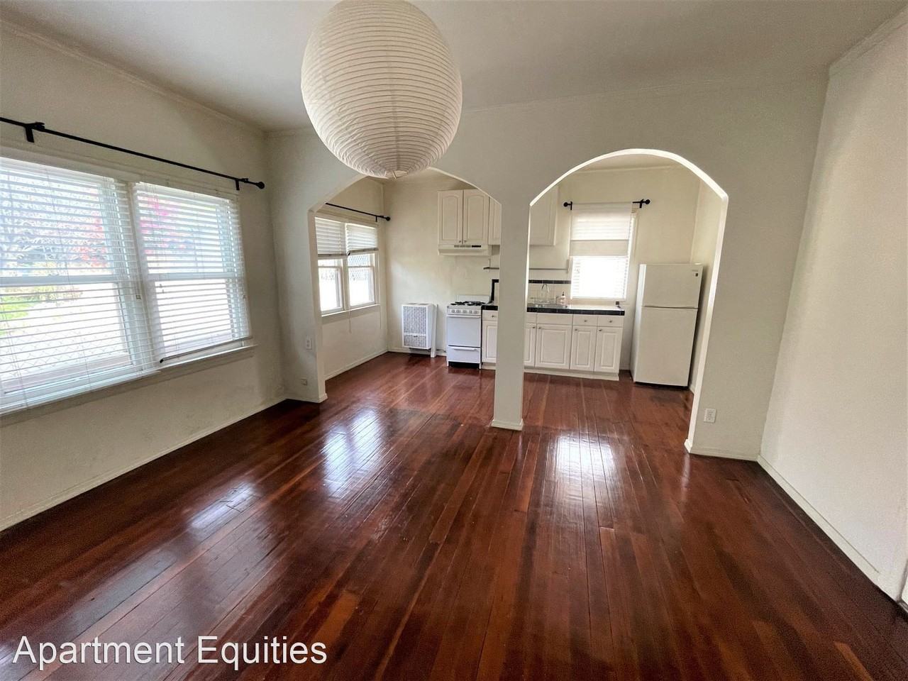 1118 Mohawk Street - Photo 3 of 17