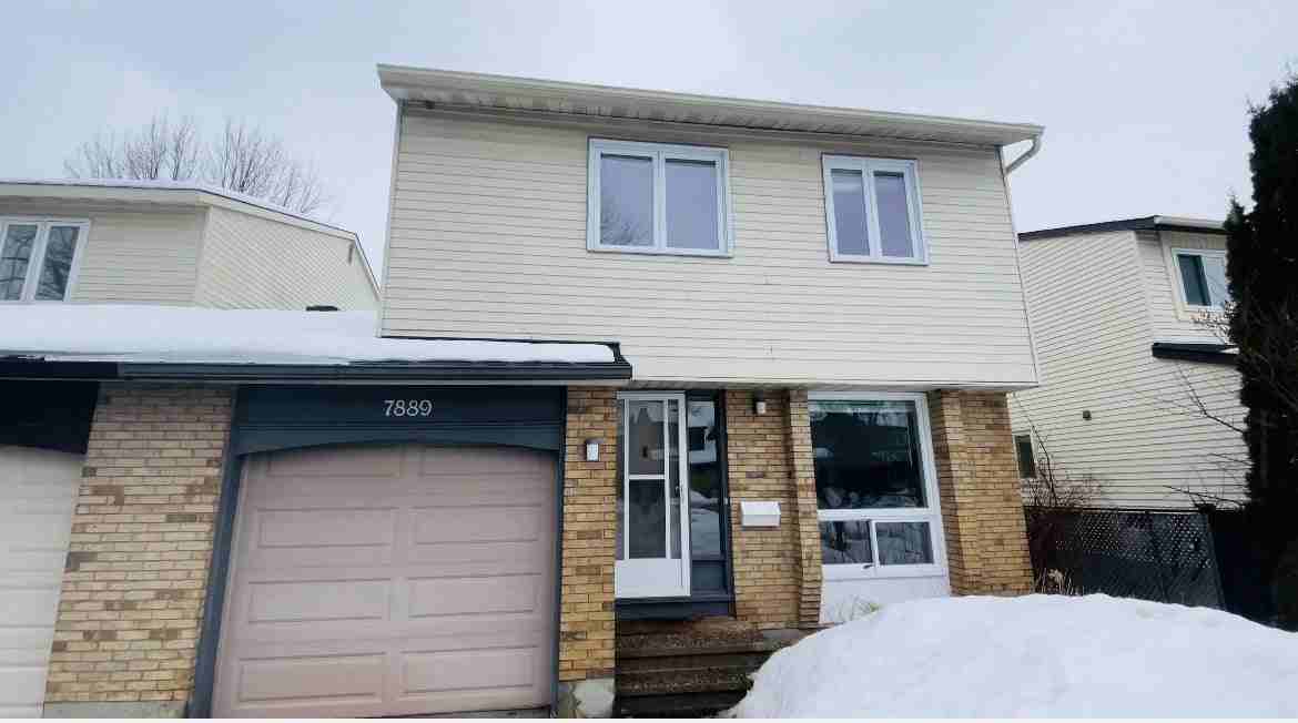 7889 Decarie Dr - Photo 2 of 14