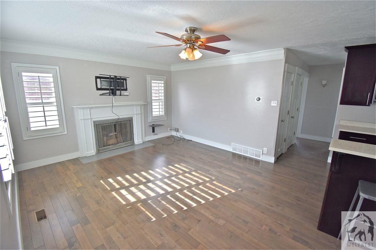 1537 Redondo Ave - Photo 3 of 35