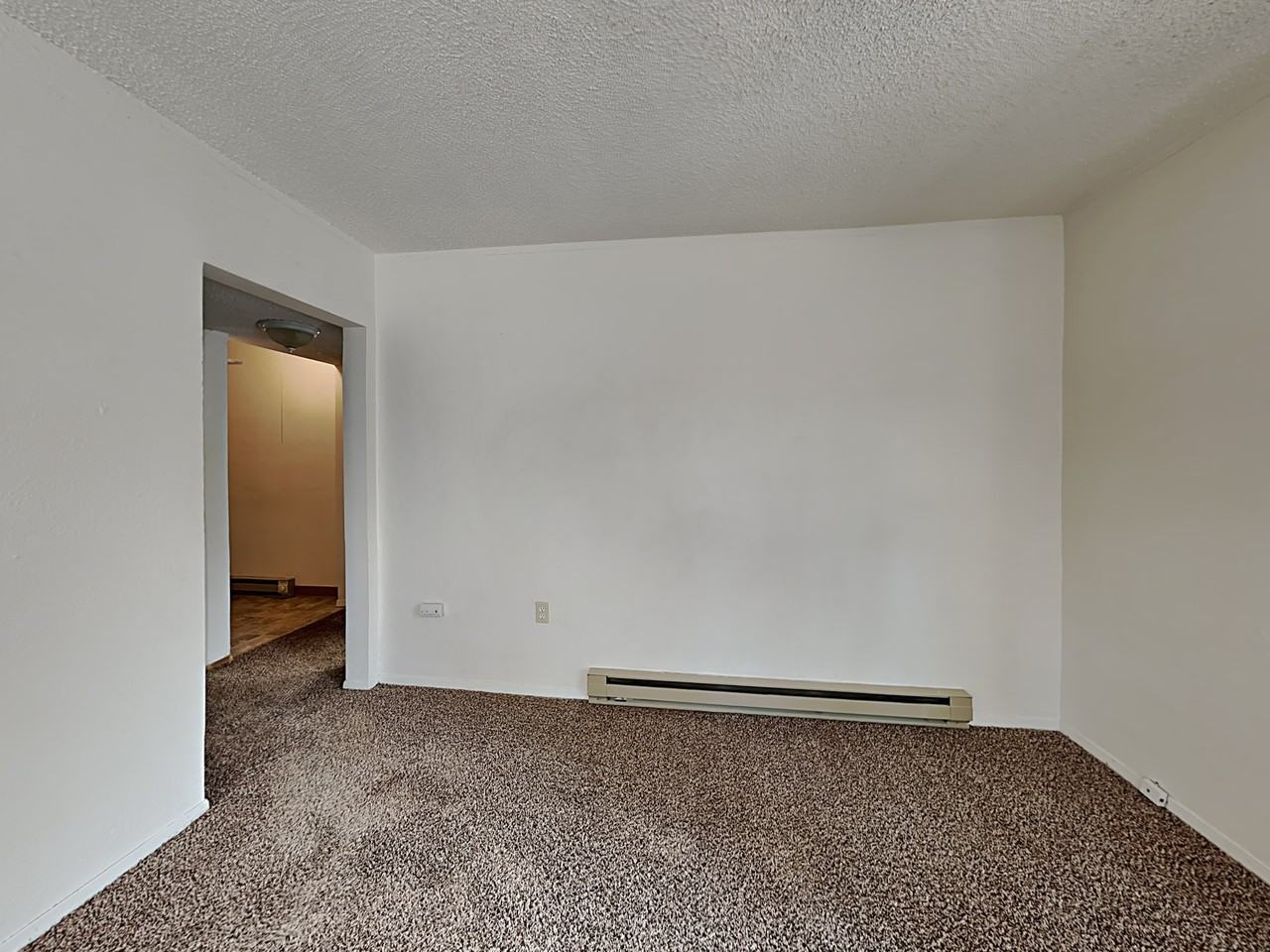 3115 W Trinity Pl - Photo 3 of 19