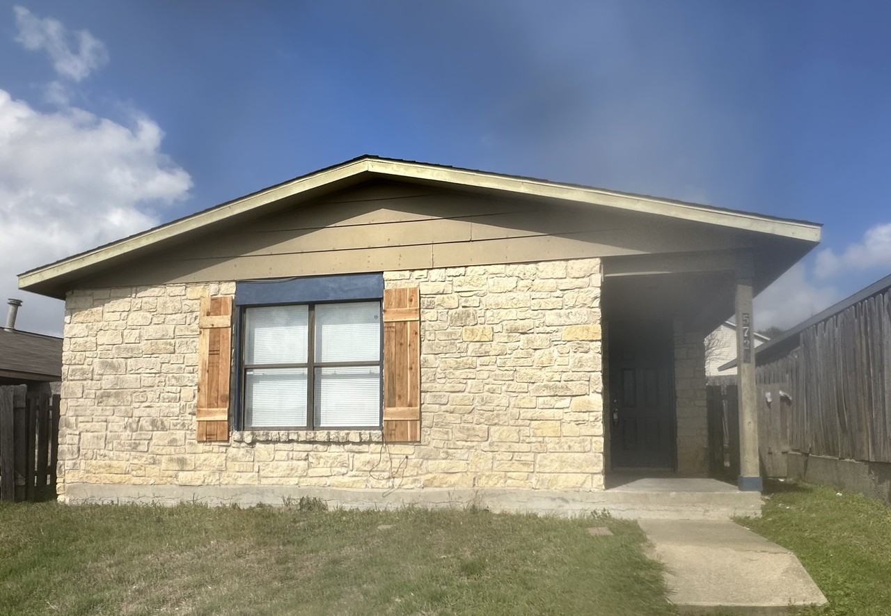 5720 Pinon Vista Dr, Austin, TX 78724 3 Bedroom House for 1,775/month