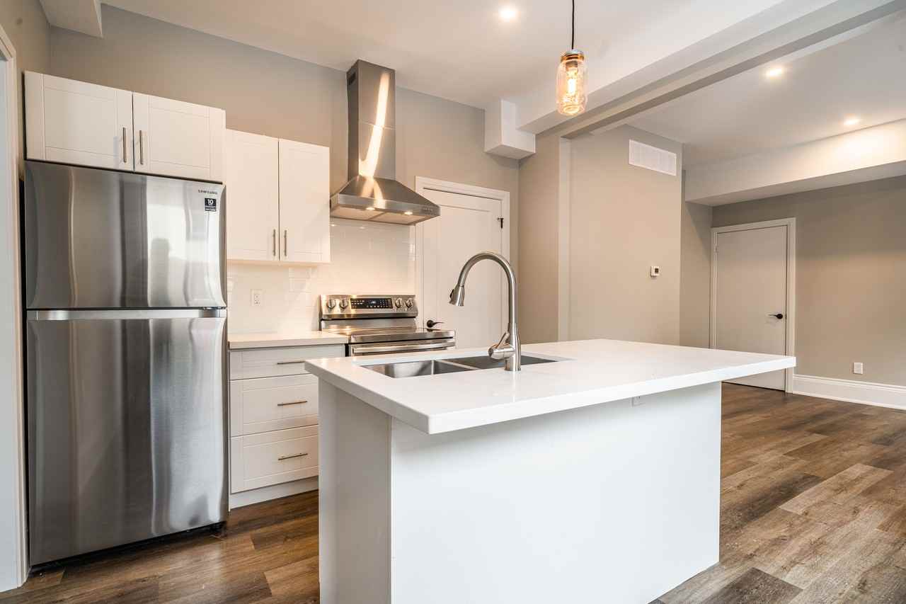 213 Nelson Street - Photo 2 of 10